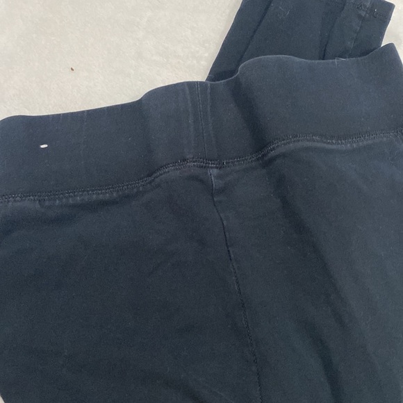 🟢10/$10 - leggings - Picture 2 of 3